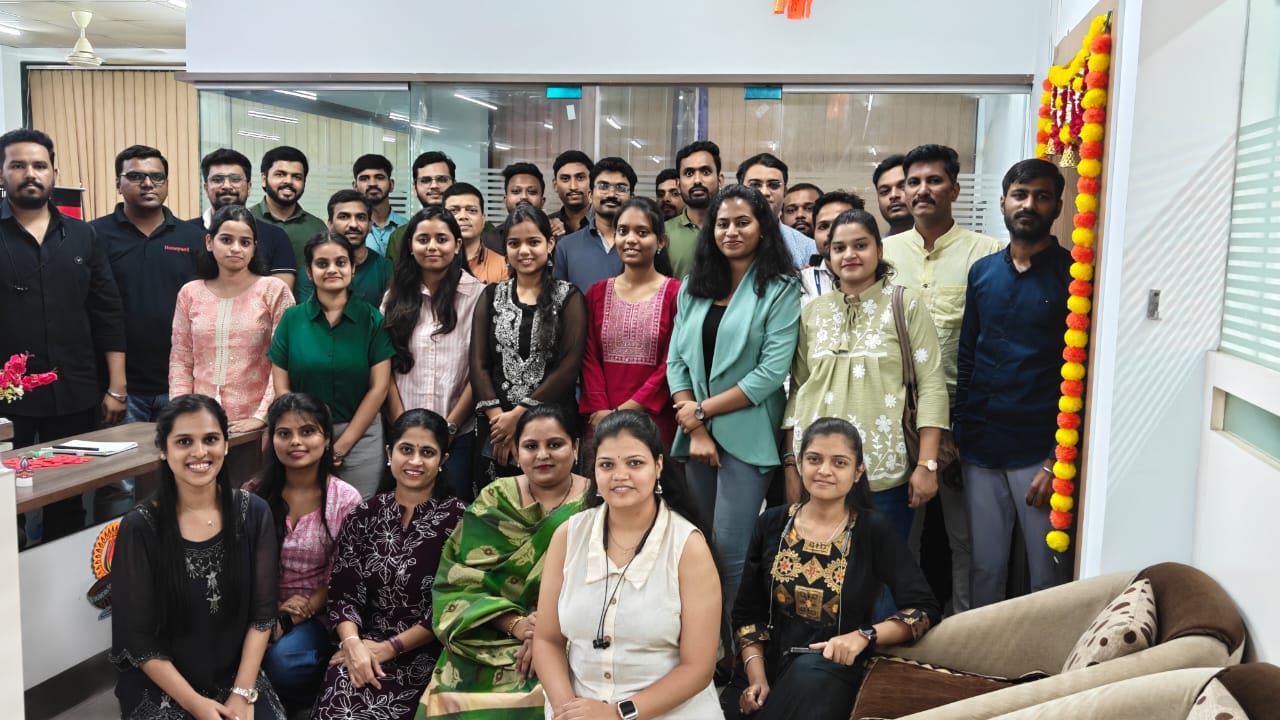 Life at Ennovate - team event photo 2