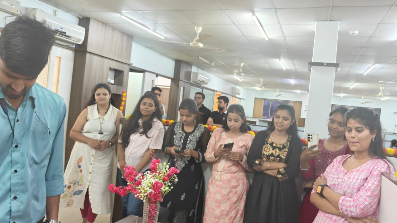 Life at Ennovate - team event photo 4